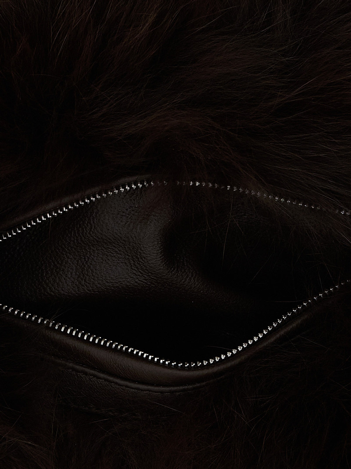 2-in-1 fur sleeve 4
