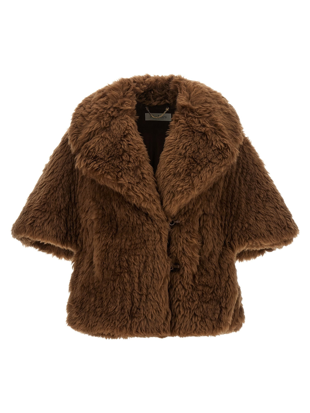 'Accorta' cape