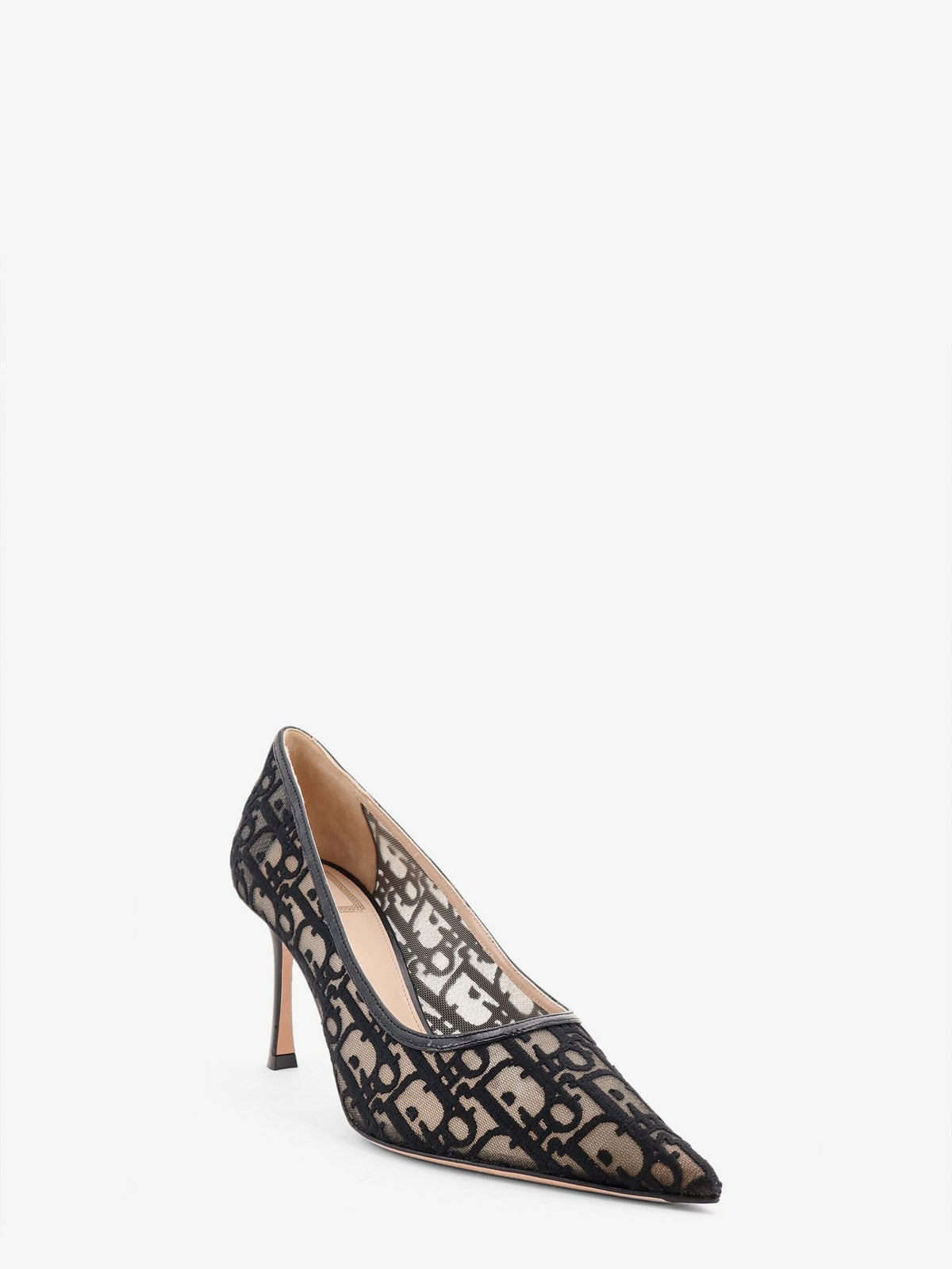 Adiorable pump with black Dior Oblique emboidery 2