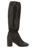 'Anatomic' boots