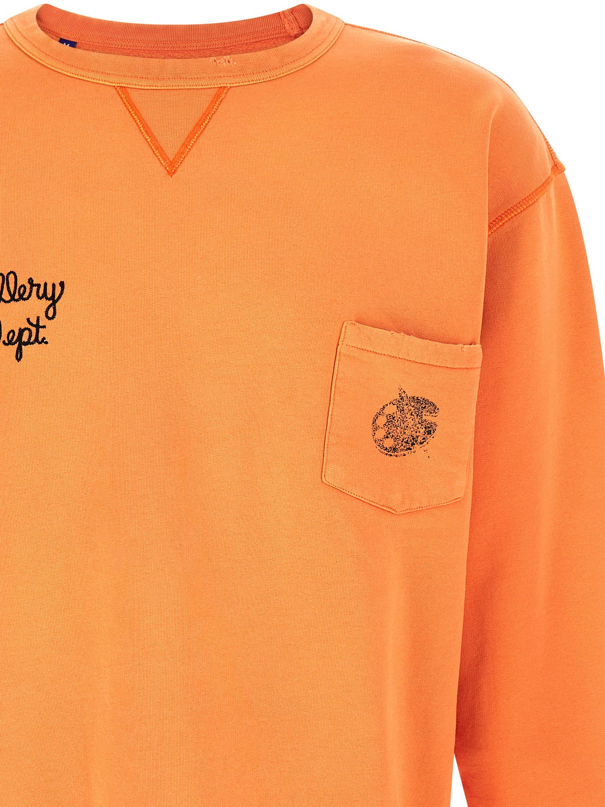 'Art Expert' sweatshirt 3