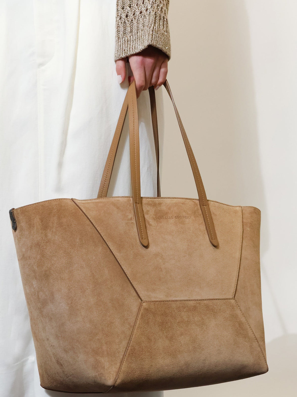 BC Duo suede shoulder bag with engraved logo 2