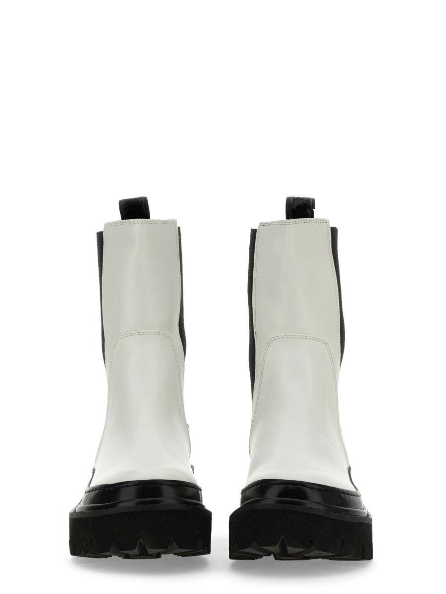 BEATLE BOOT 2