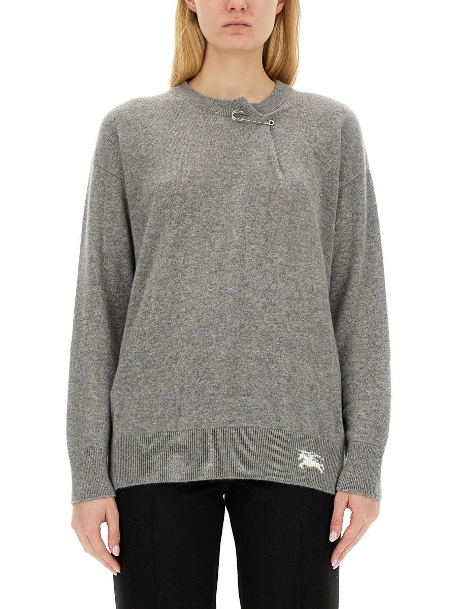 CASHMERE SWEATER WITH KILT PIN