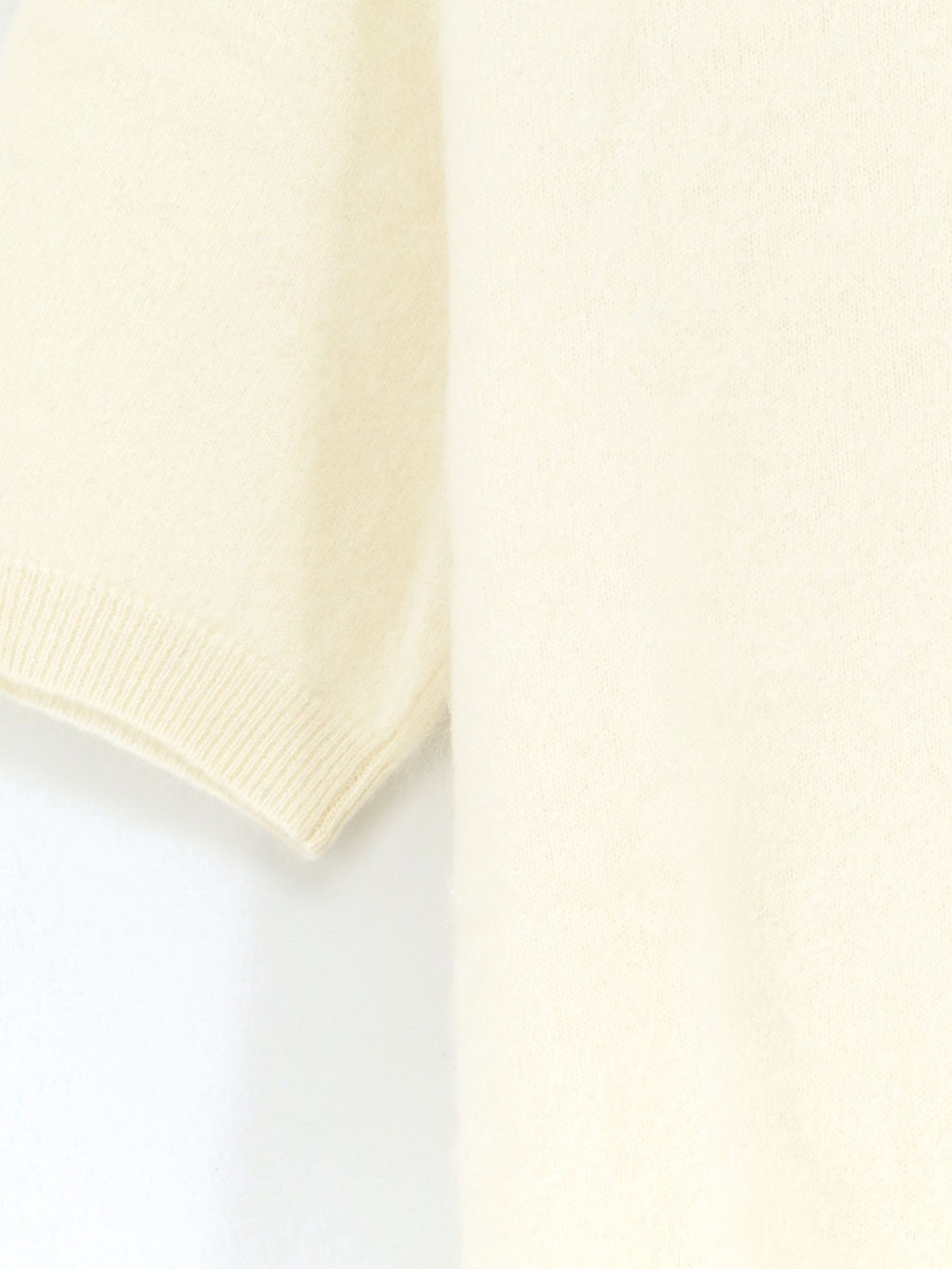 Cashmere sweater 3