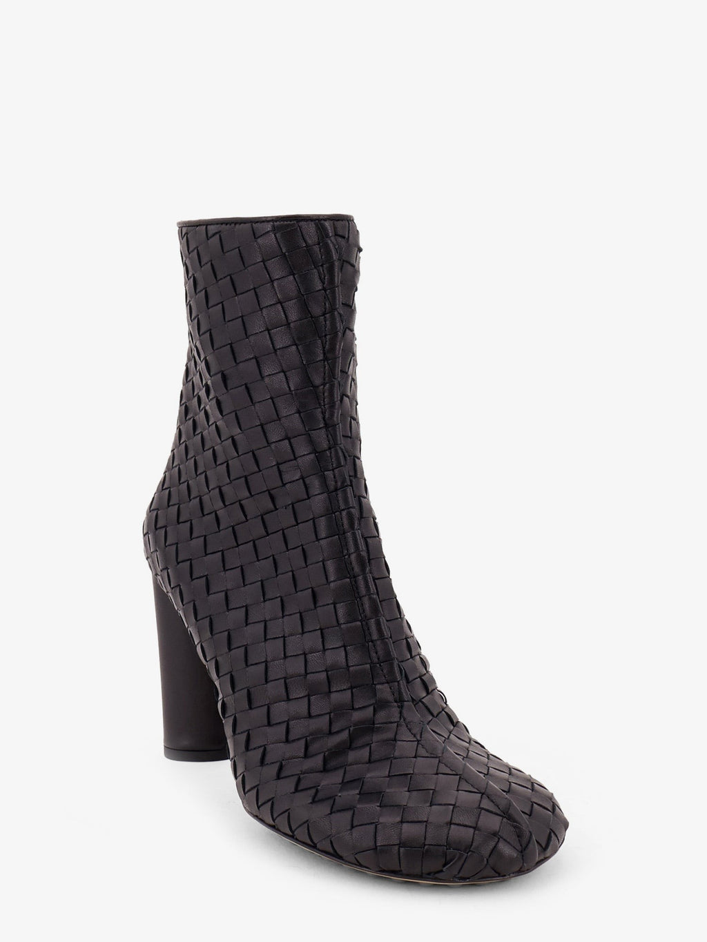 Cherry leather ankle boots with woven pattern 2
