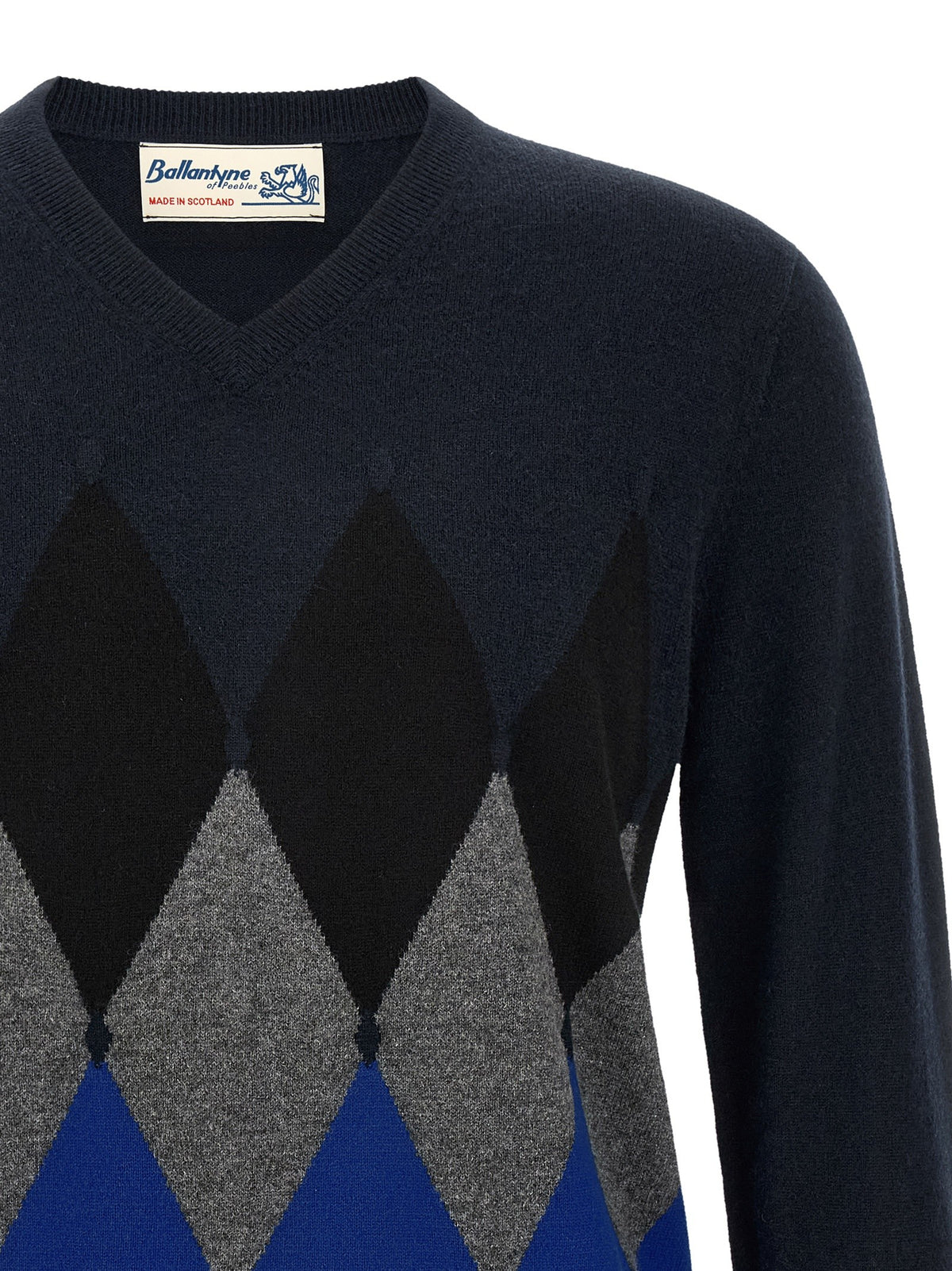 'Classic Diamond' Intarsia Sweater 3