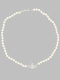 COLLANA DI PERLE CON ORB IN BASSO RILIEVO