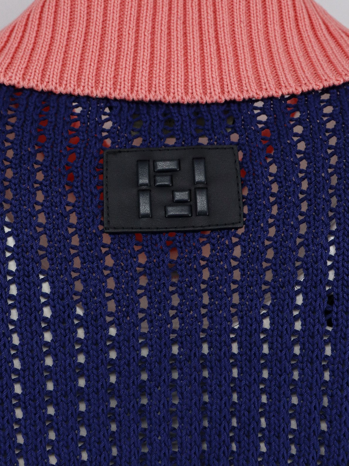 Cotton sweater with contrasting collar 3