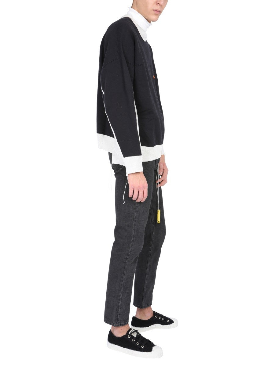CREW NECK SWEATSHIRT 2