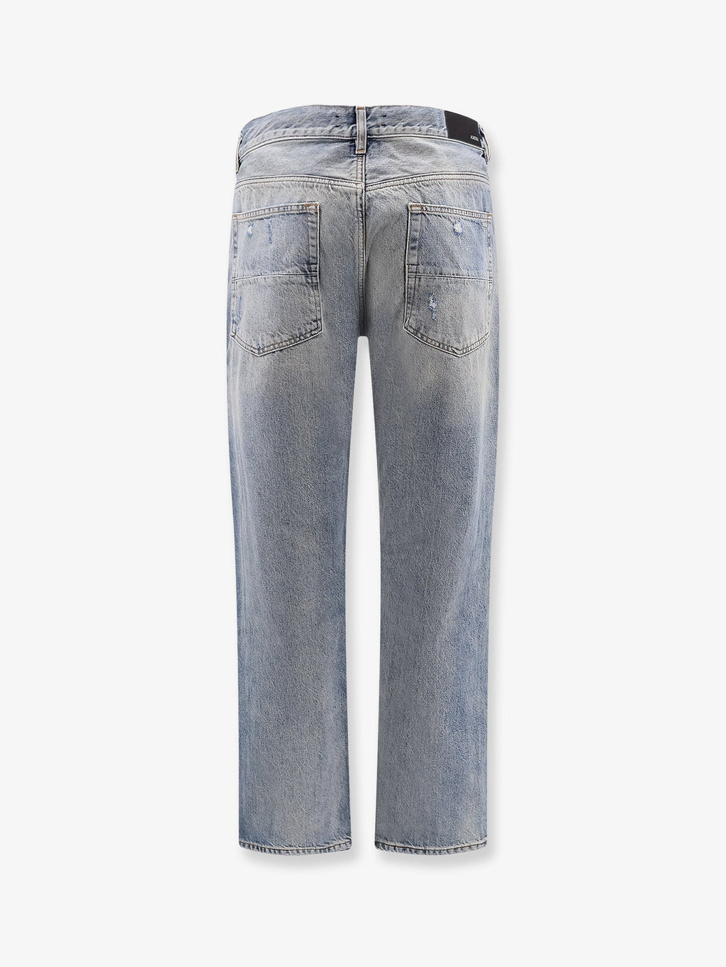 Destroyed effect jeans 4
