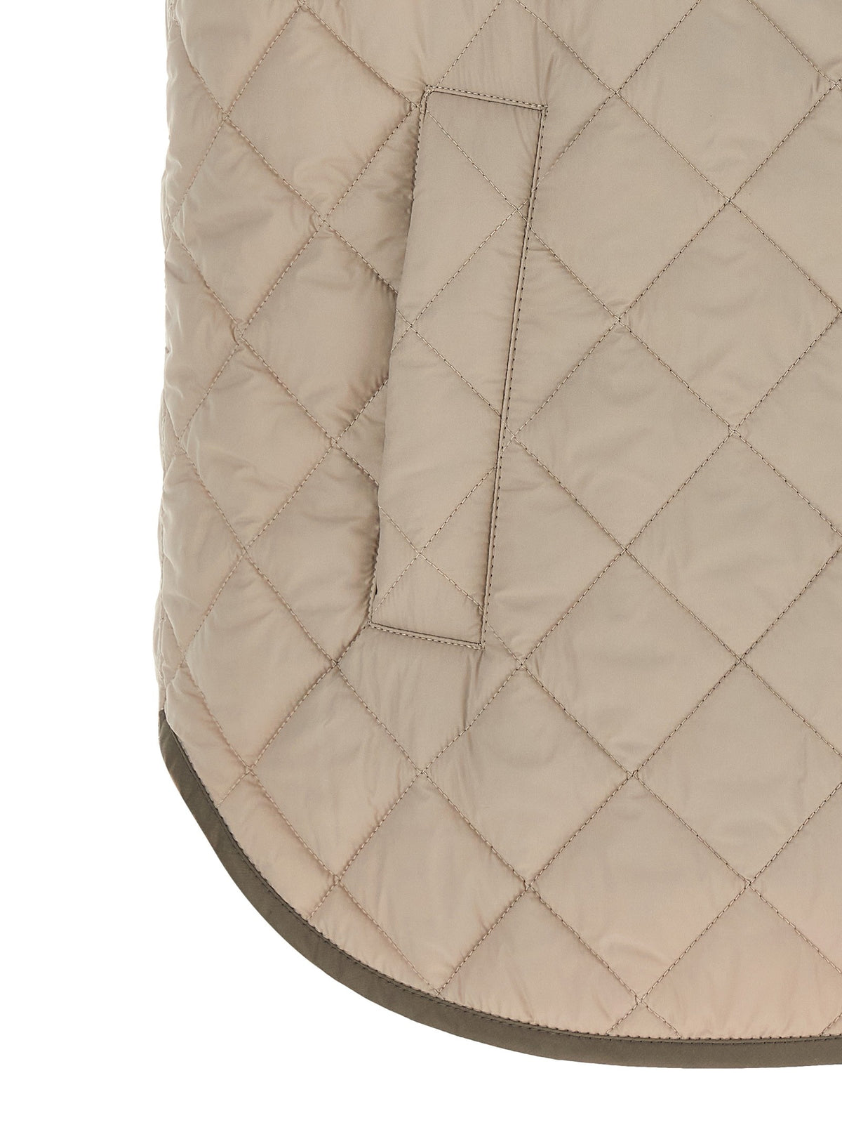 Diamond-shaped vest 4