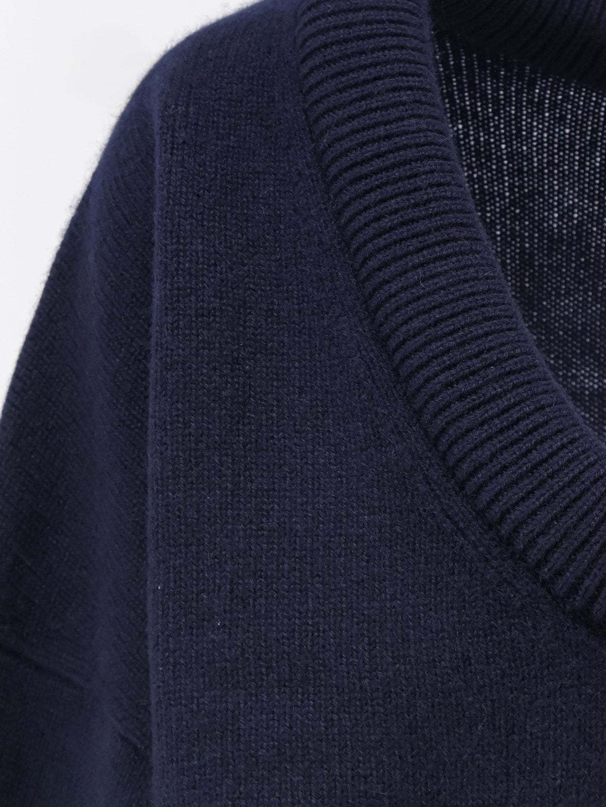 Doria sweater with wide neckline 3
