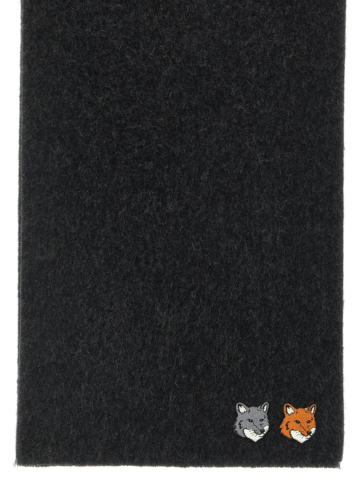 'Double Fox Head' scarf 2