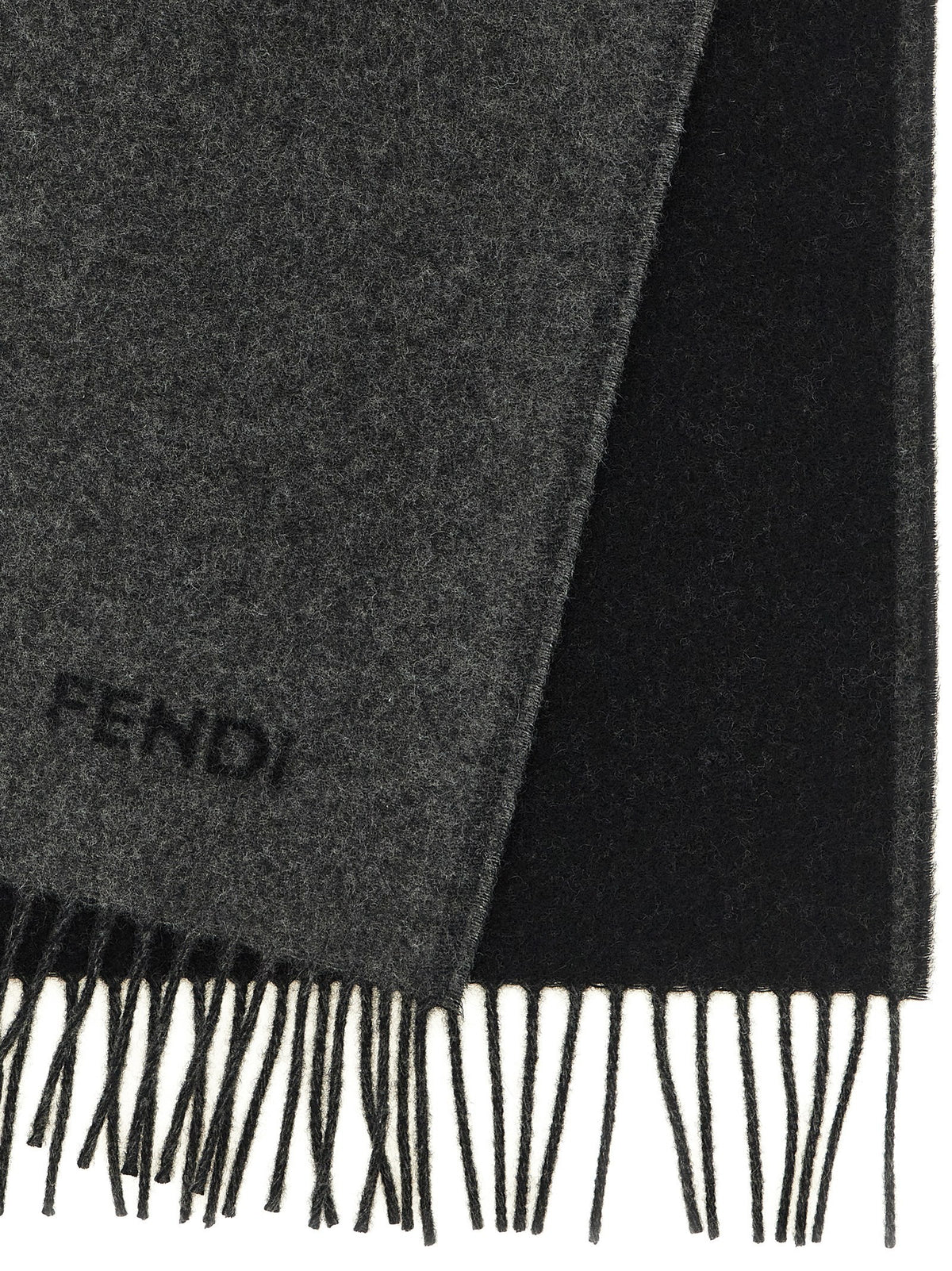 Cashmere scarf 3