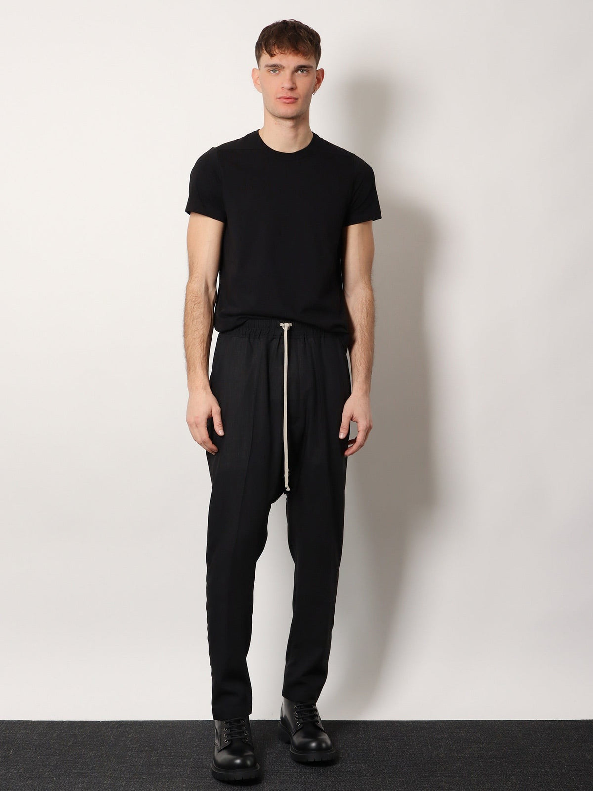 Drawstring Long certified virgin wool trousers 2