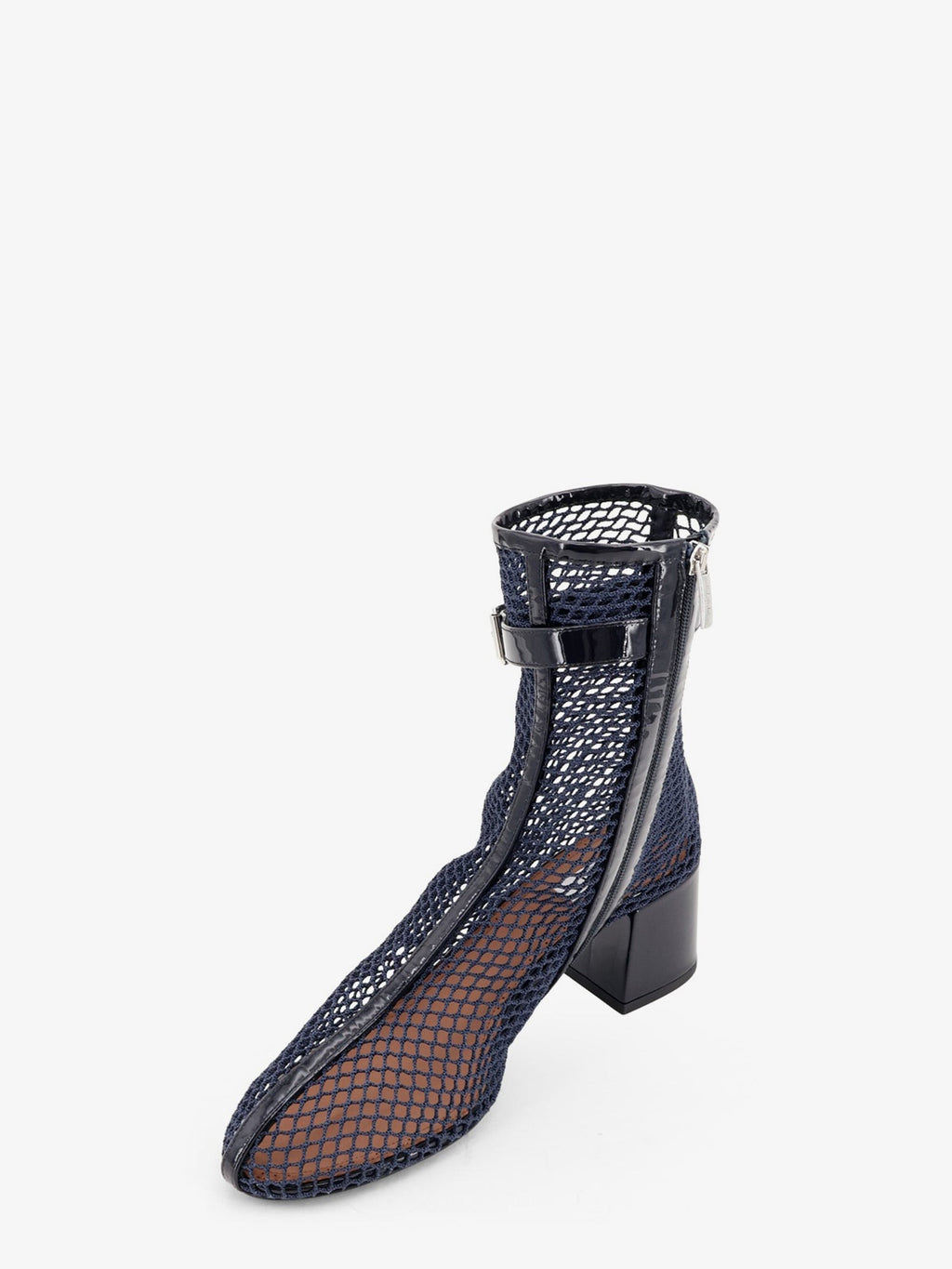 Fishnet 55 mesh and patent leather boots 4