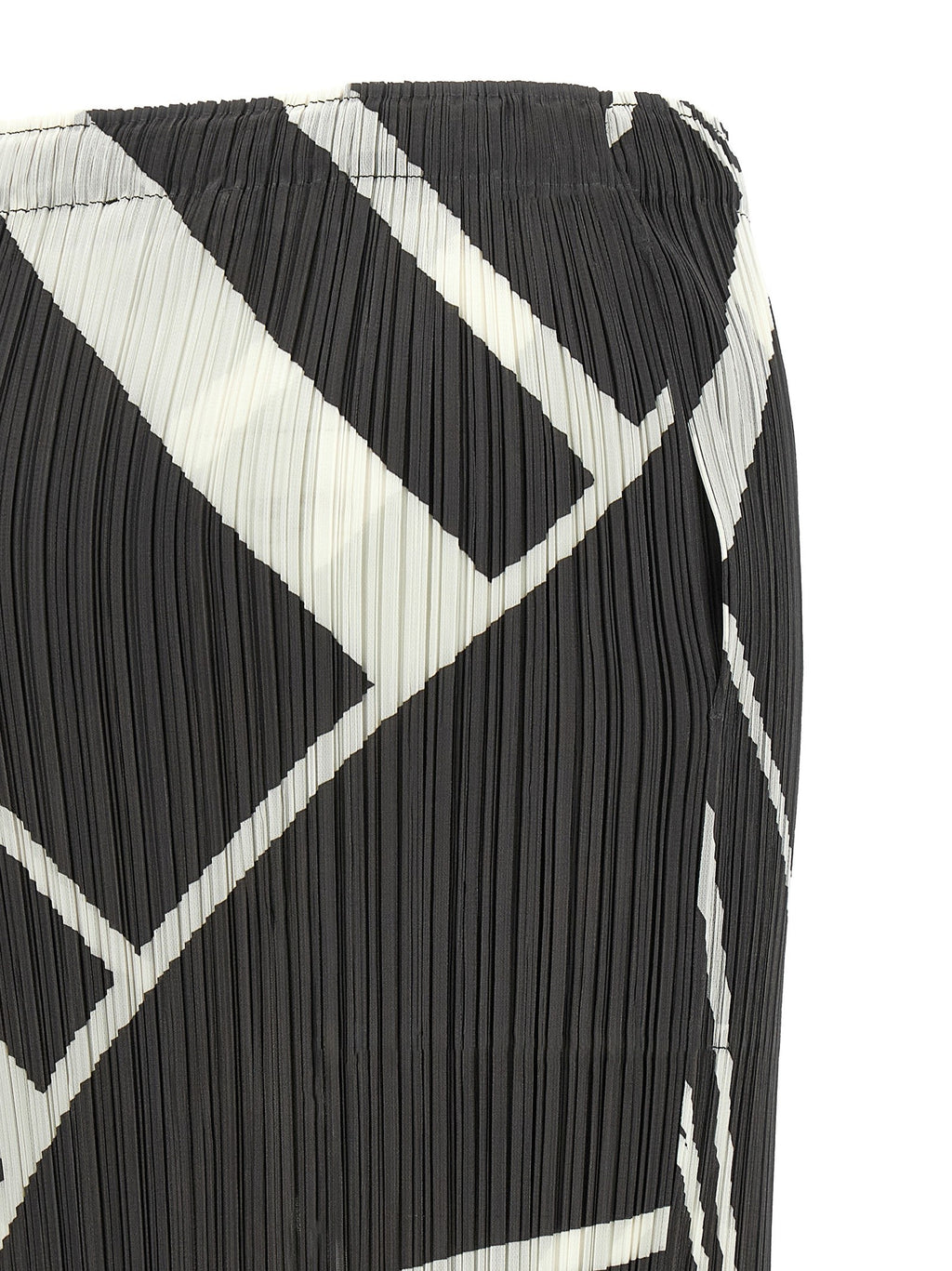'Fold Line' skirt 4