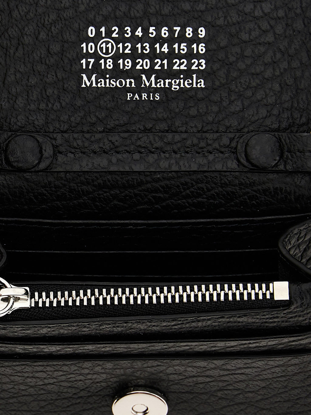 'Four Stitches' wallet with chain 4