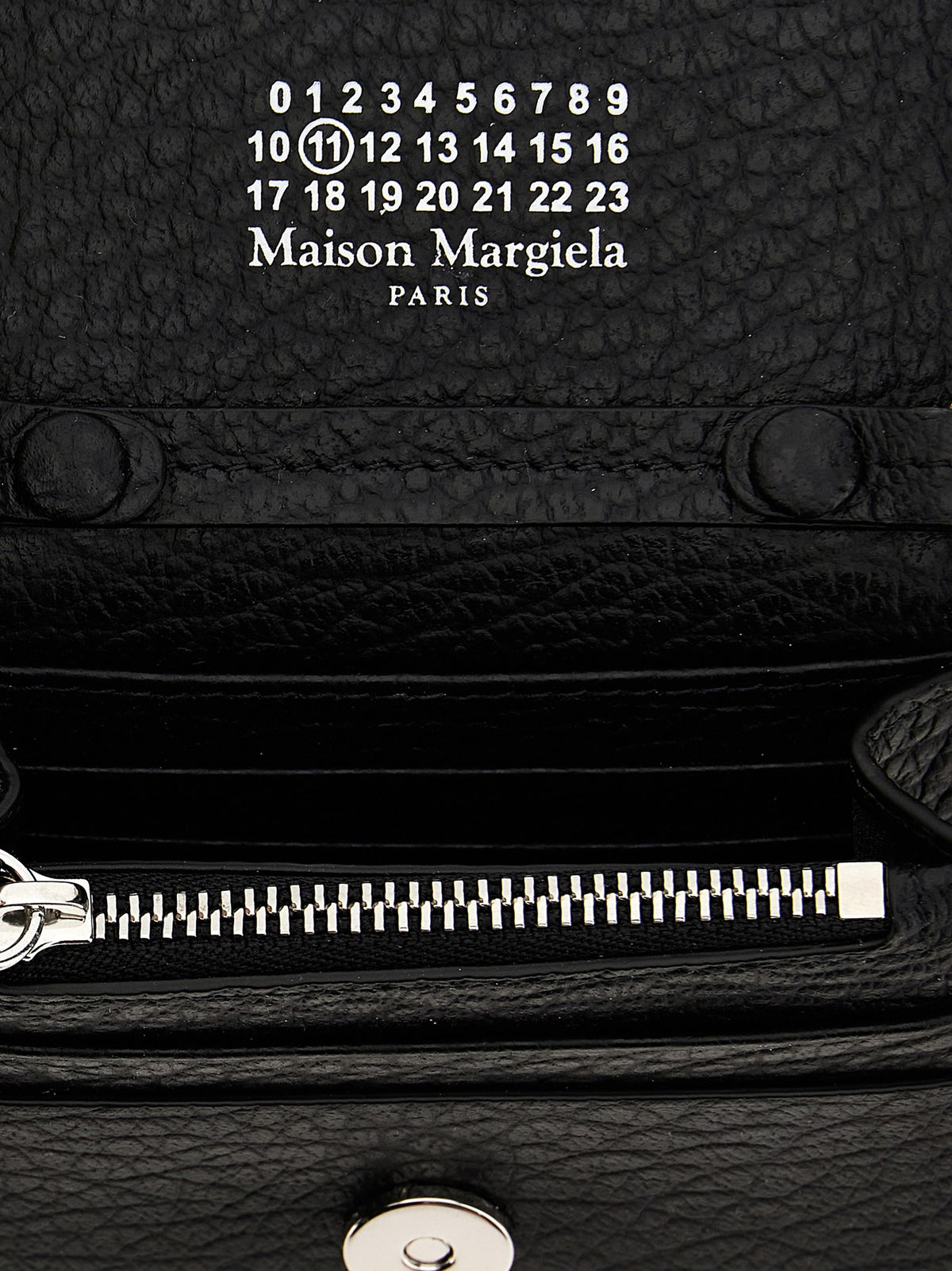 'Four Stitches' wallet with chain 4
