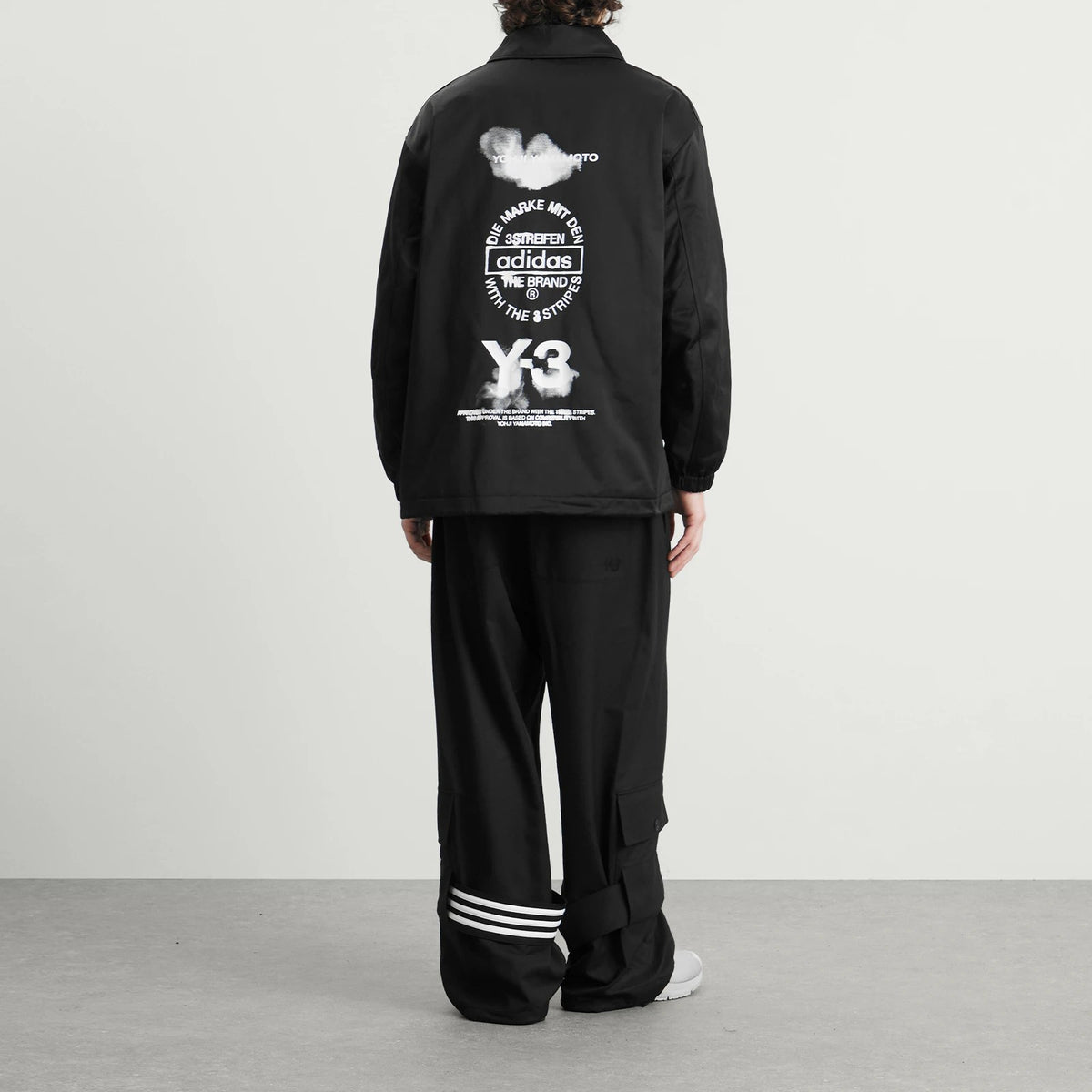 GFX COACH JKT       BLACK