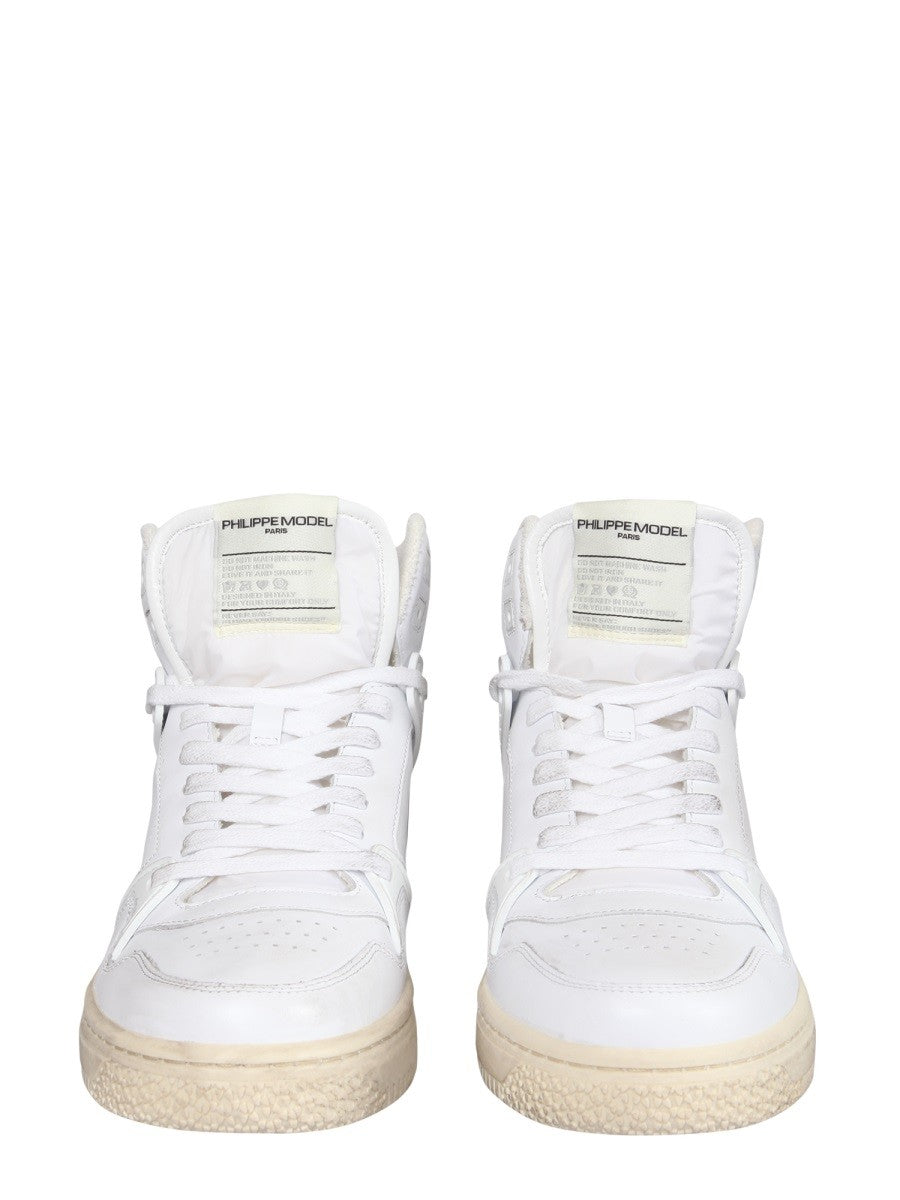GREAT TALL SNEAKERS 2