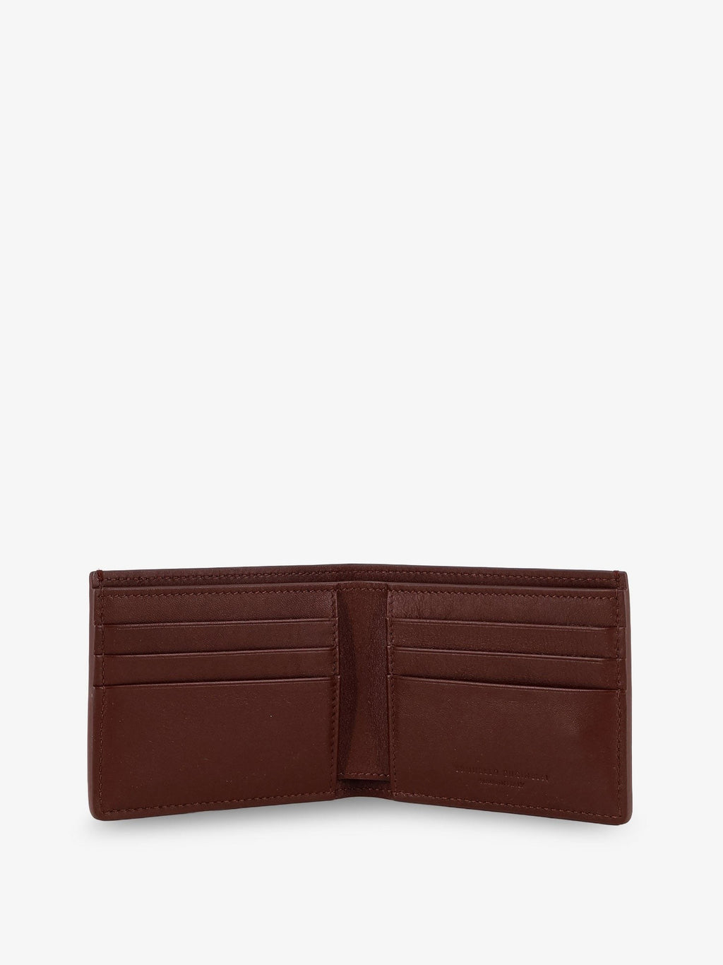 Hammered leather wallet with engraved logo 3