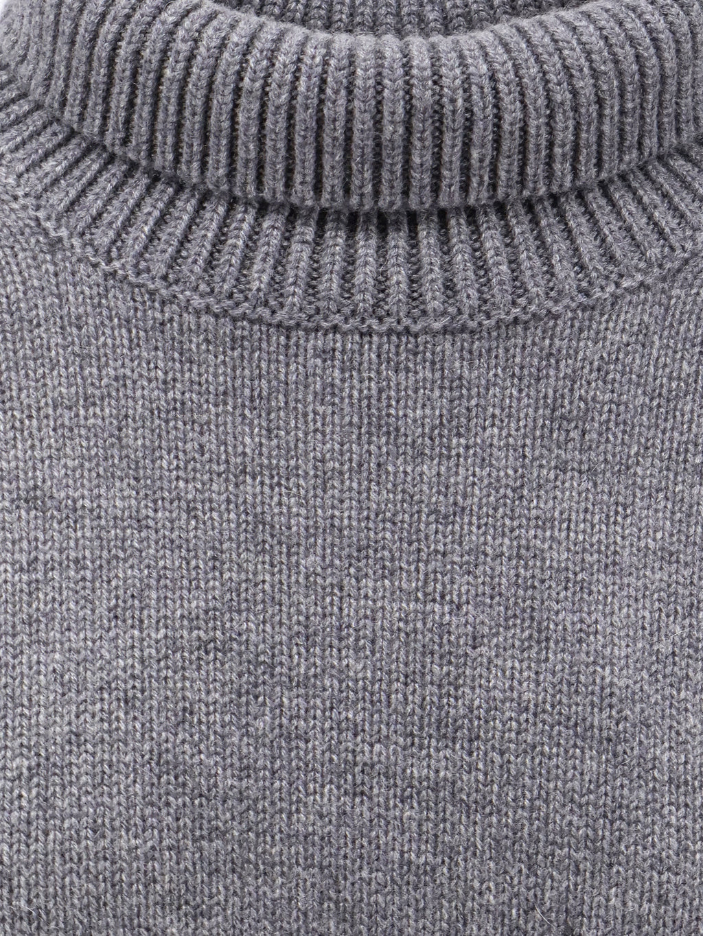 Heidi cashmere turtleneck 3
