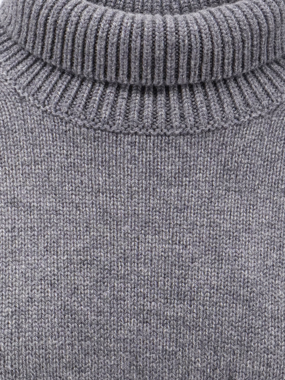 Heidi cashmere turtleneck 3