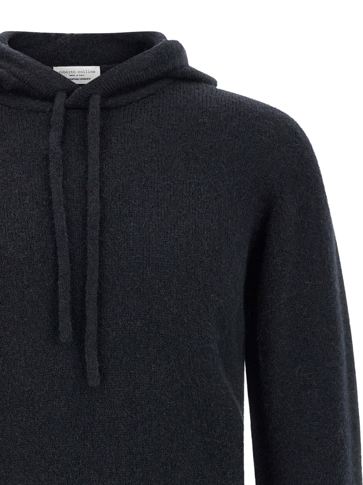 Hooded sweater 3