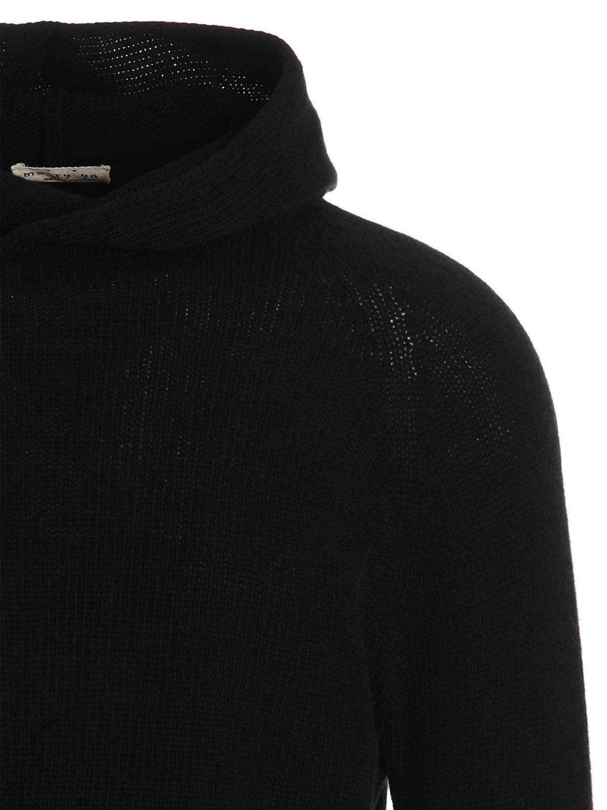 Hooded sweater 3