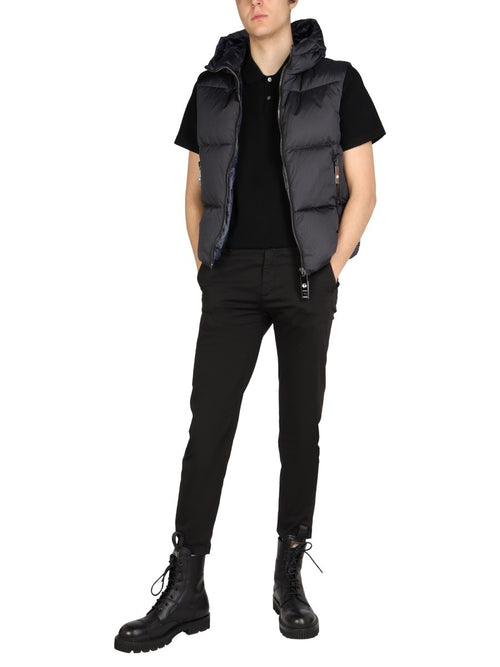 HOODED VEST 2
