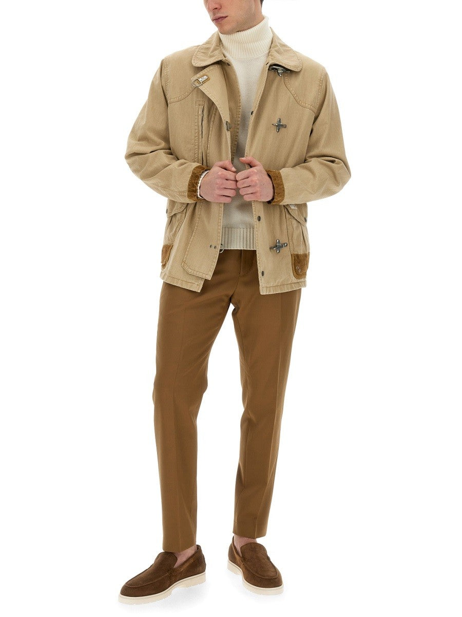 JACKET 4 HOOKS 2