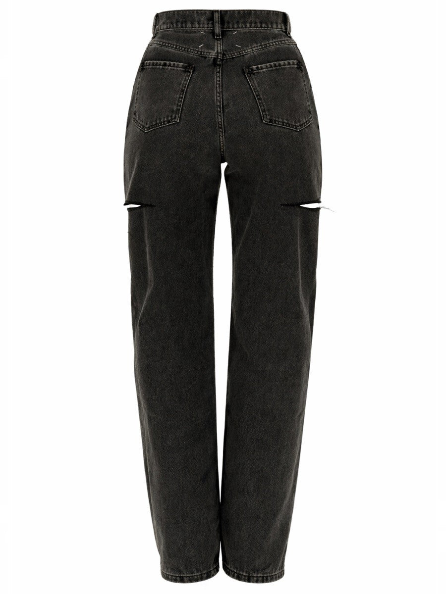 JEANS CON DETTAGLIO CUT OUT 3