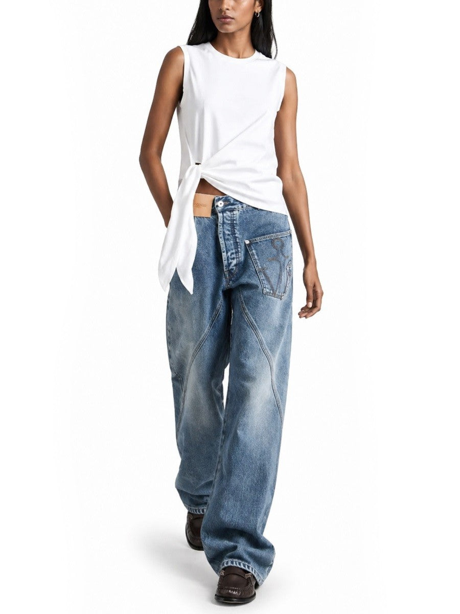JEANS CON PATCH LOGO 2