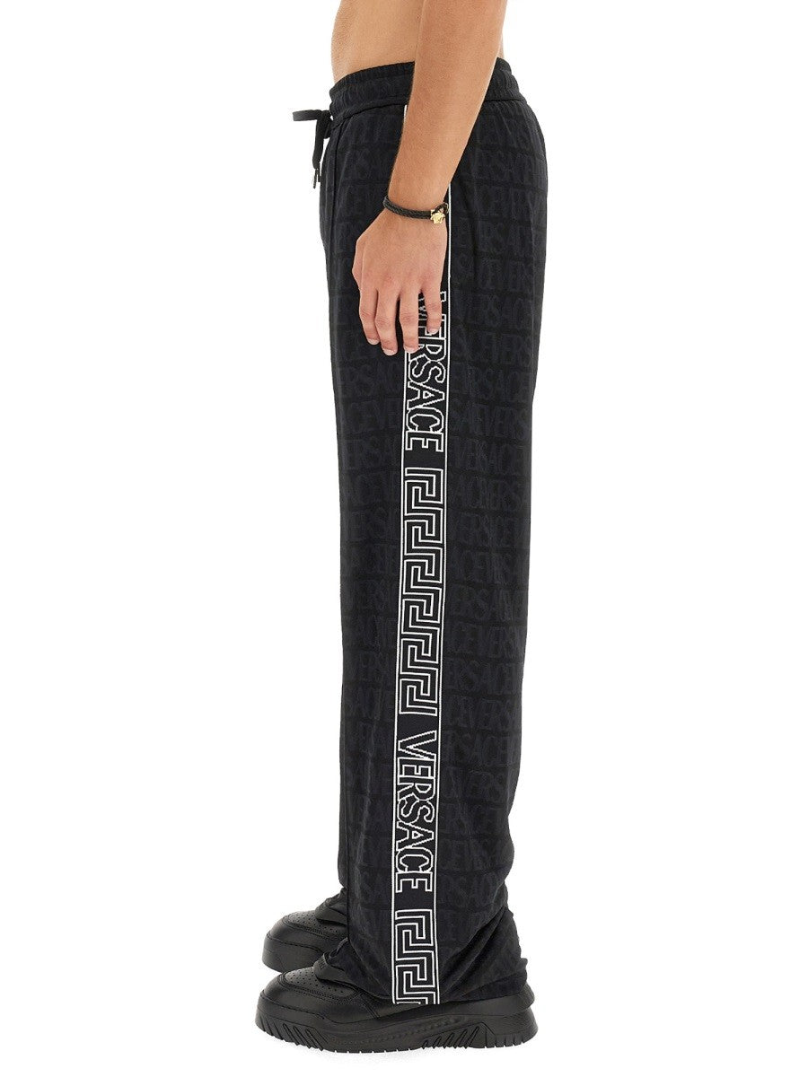 JOGGING PANTS 4