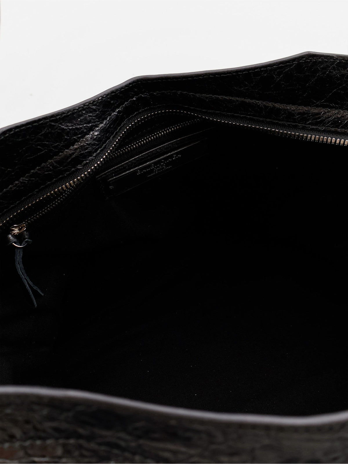 Le City Medium Metallic Leather Handbag 5