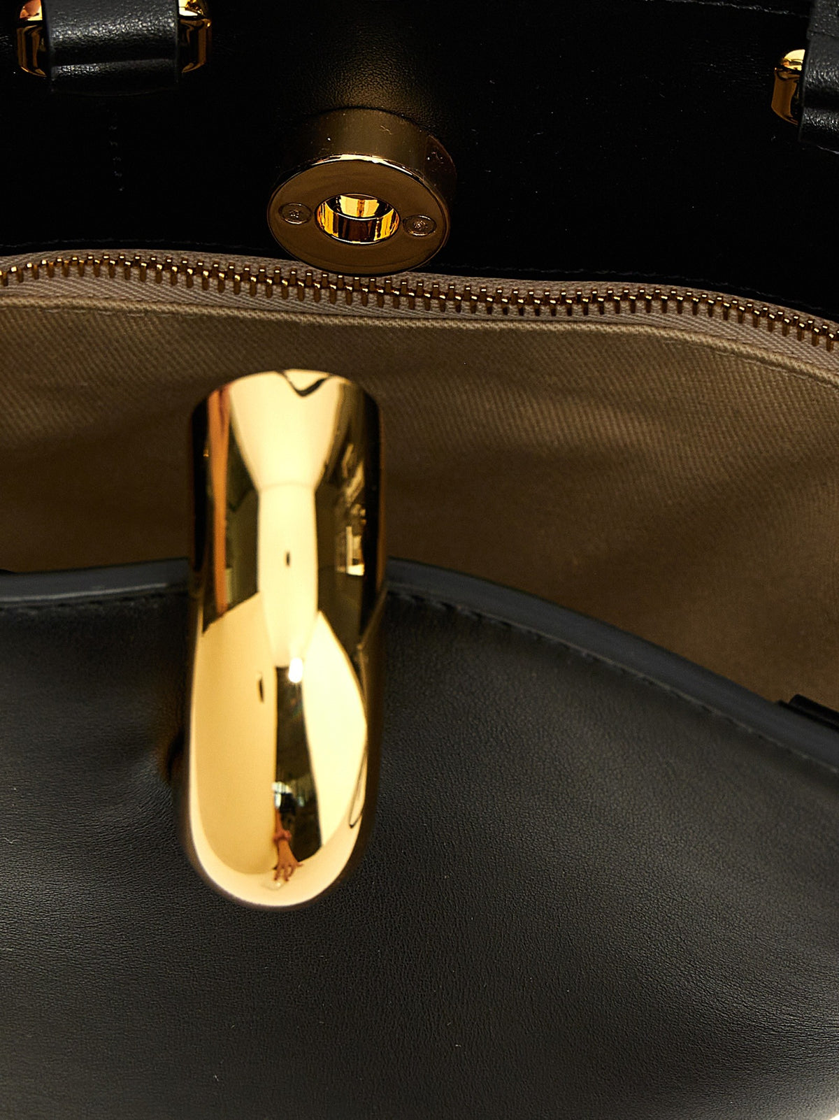 'Le Petit Bambola' mini handbag 4