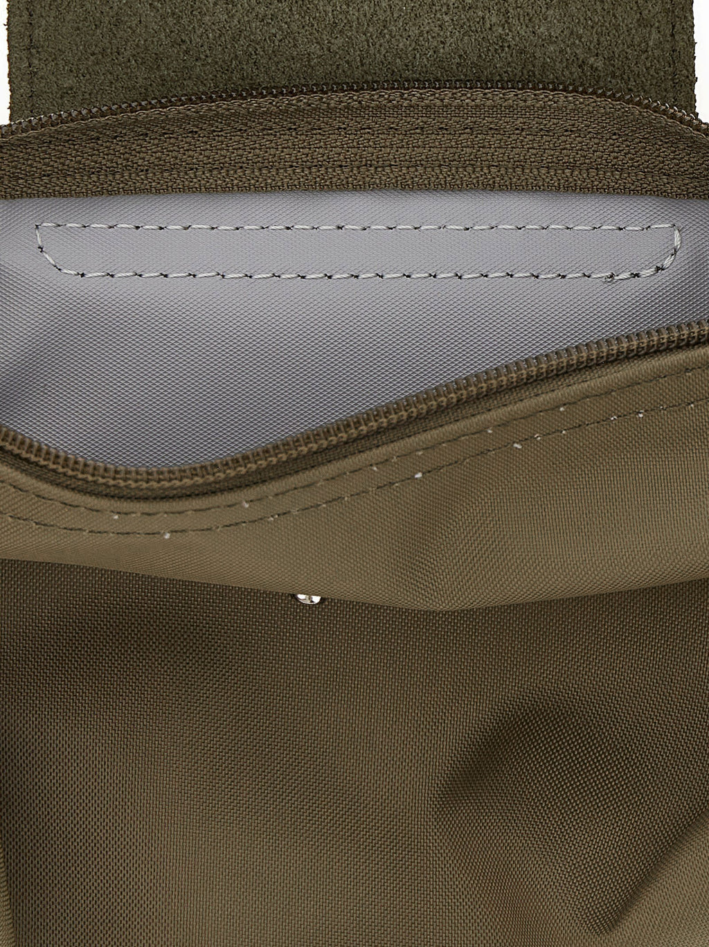 'Le Pliage Green' clutch 4