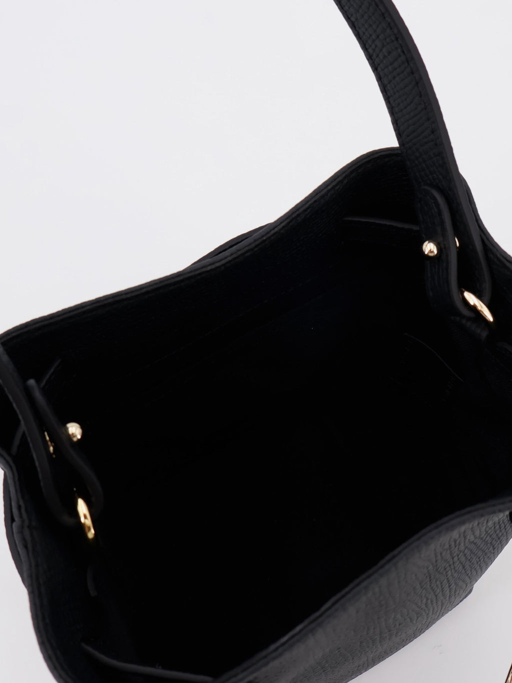 Le Smart leather bucket bag 4