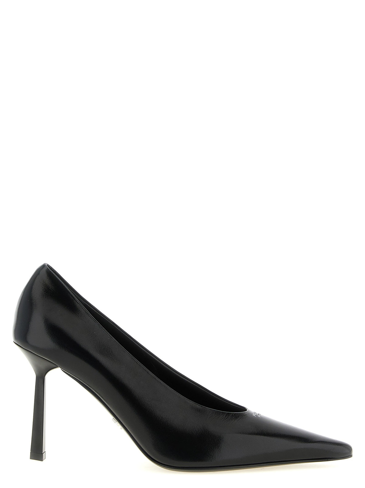 Leather pumps