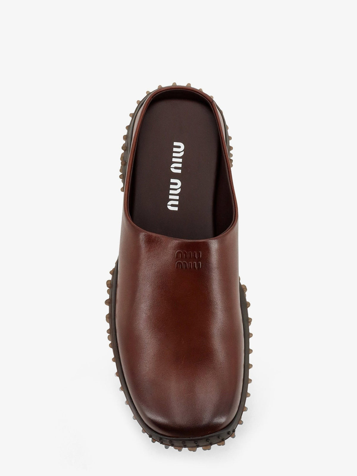 Leather sabot with embossed lettering logo 5
