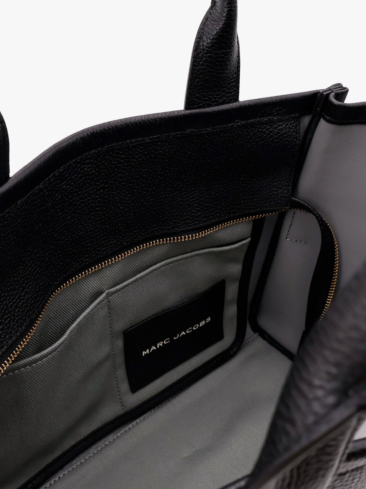 Leather shoulder bag with logo on the front 4