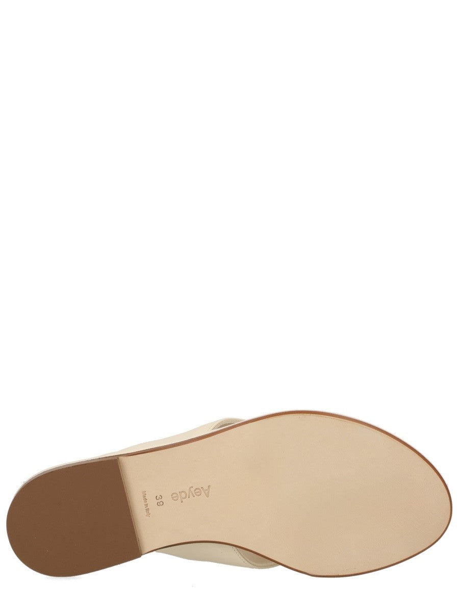 LEATHER THONG SANDAL 5