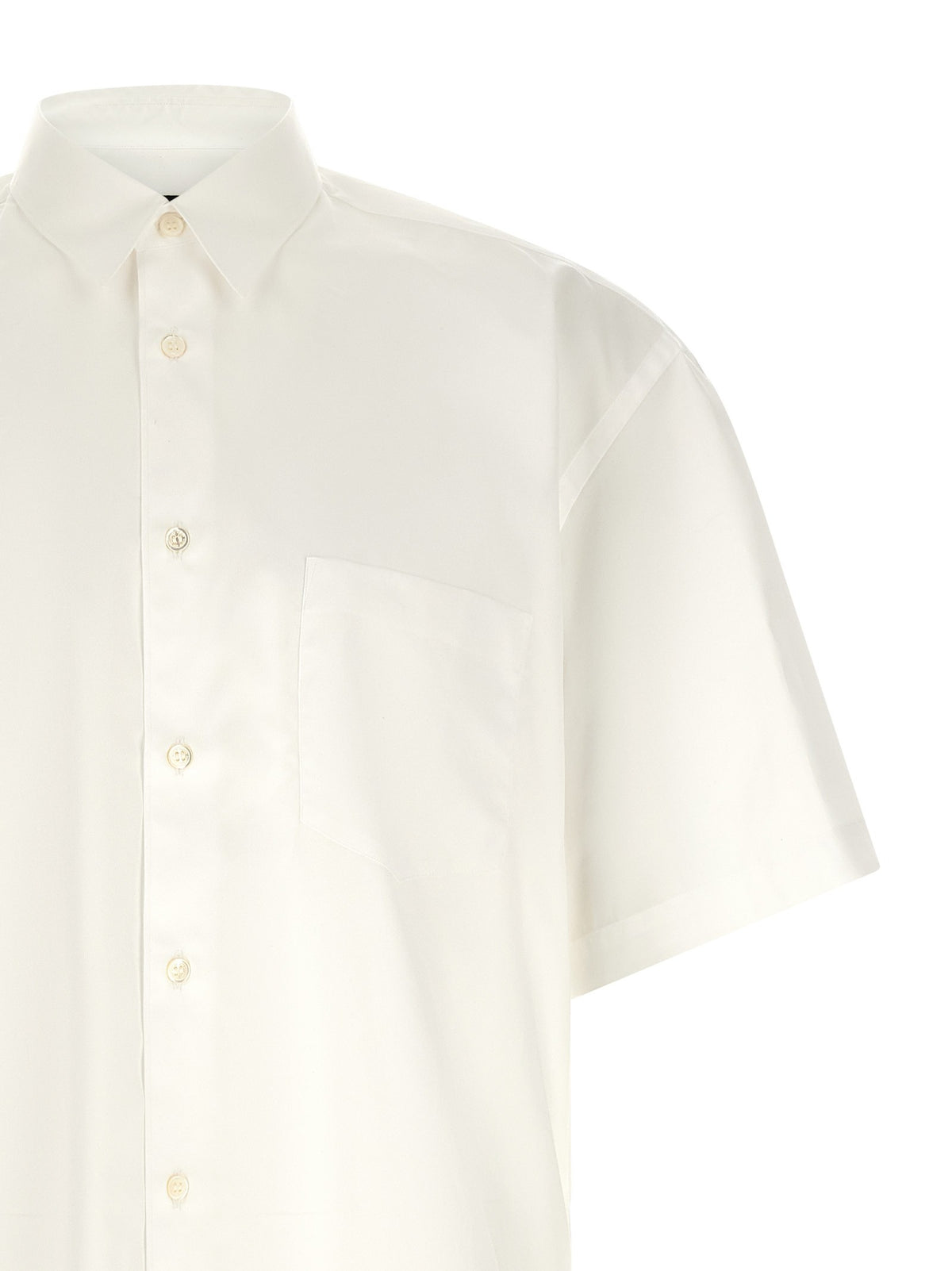Logo embroidery shirt 3