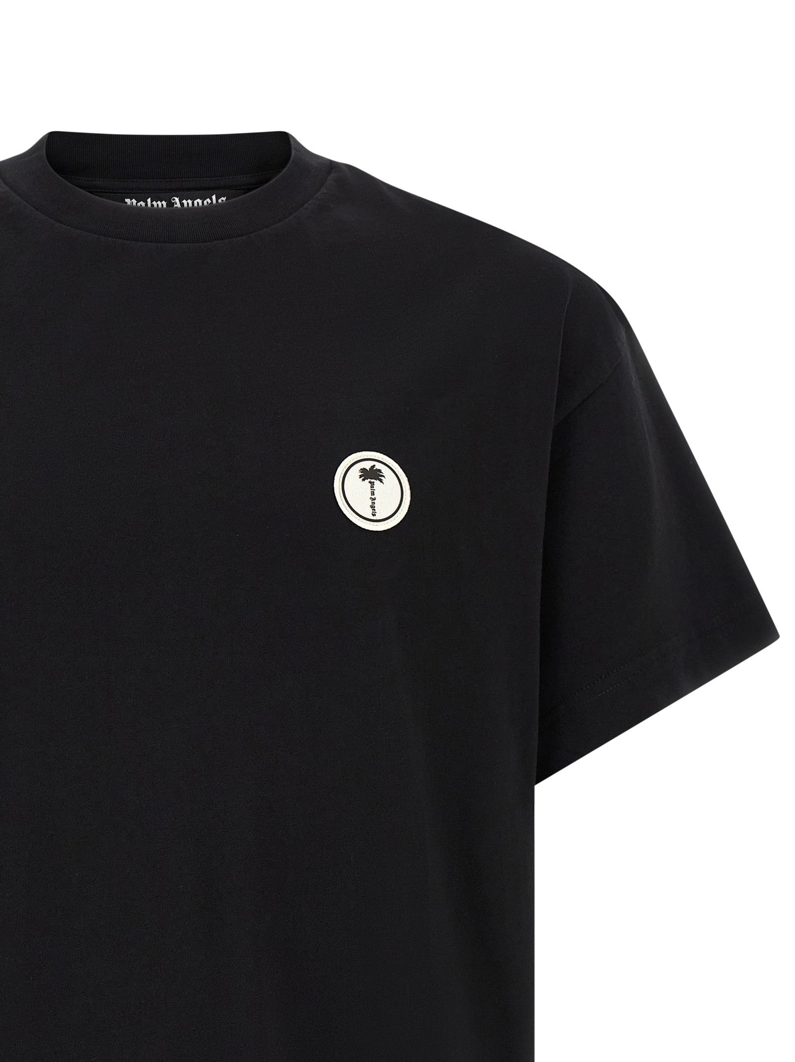 Logo patch t-shirt 3