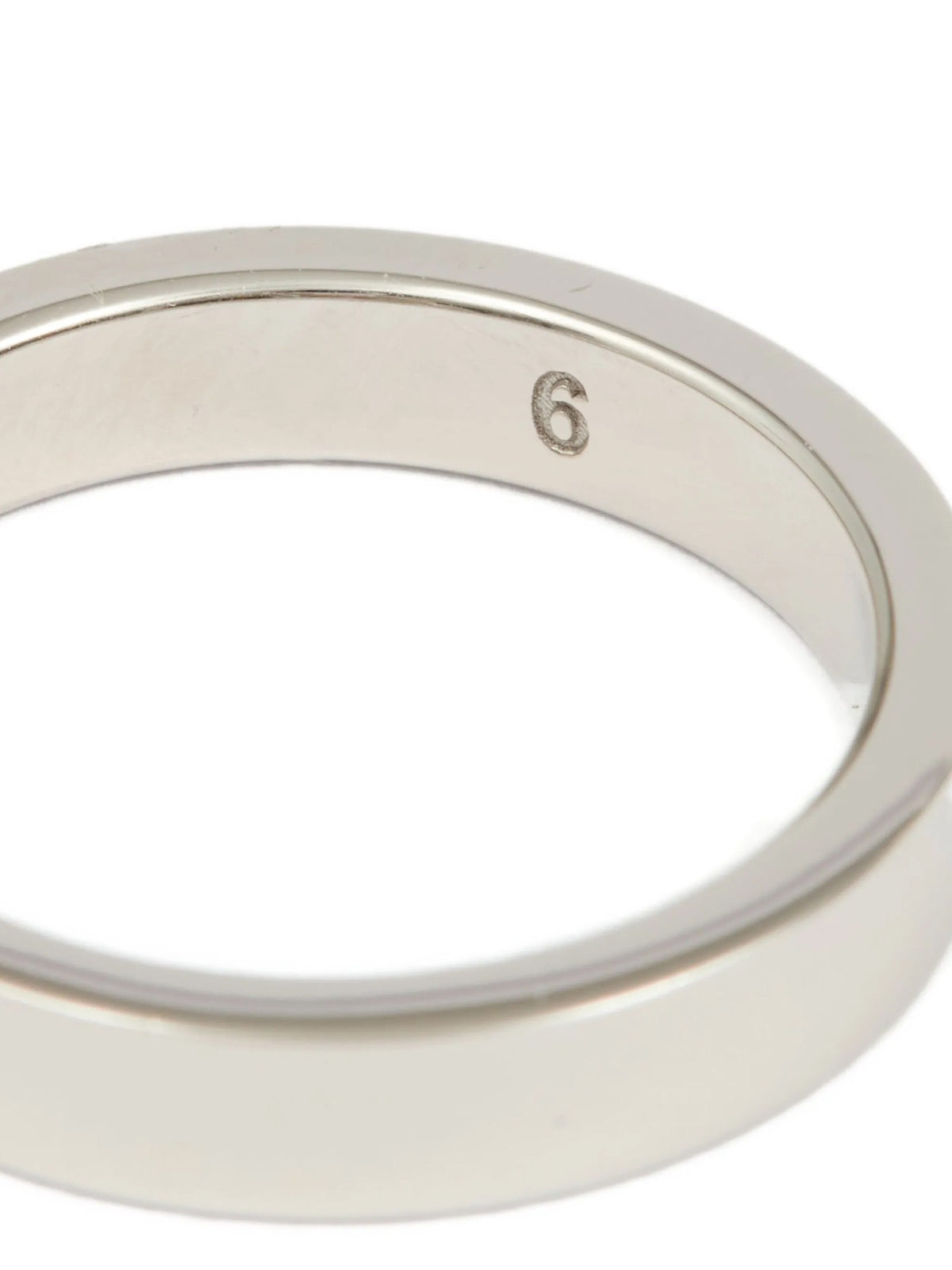 Logo ring 3