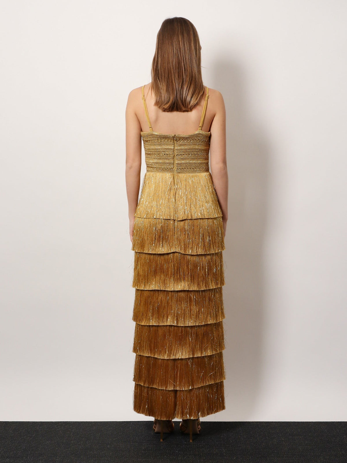 Long dress with embroidered courset and fringes 3