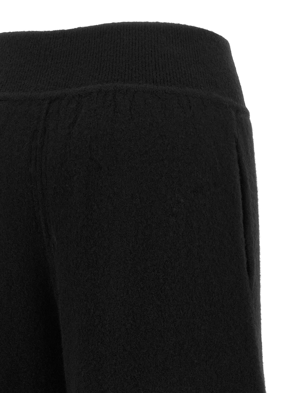 'Loose' pants 4