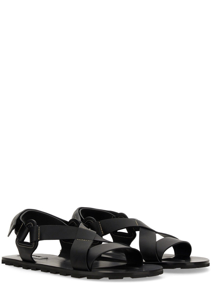 LOW SANDAL. 2